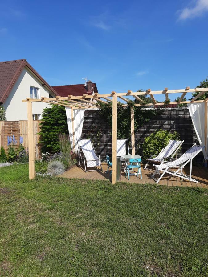 Dom Wakacyjny Karol Łeba Esterno foto