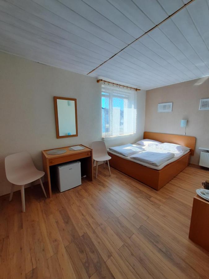 Dom Wakacyjny Karol Łeba Esterno foto