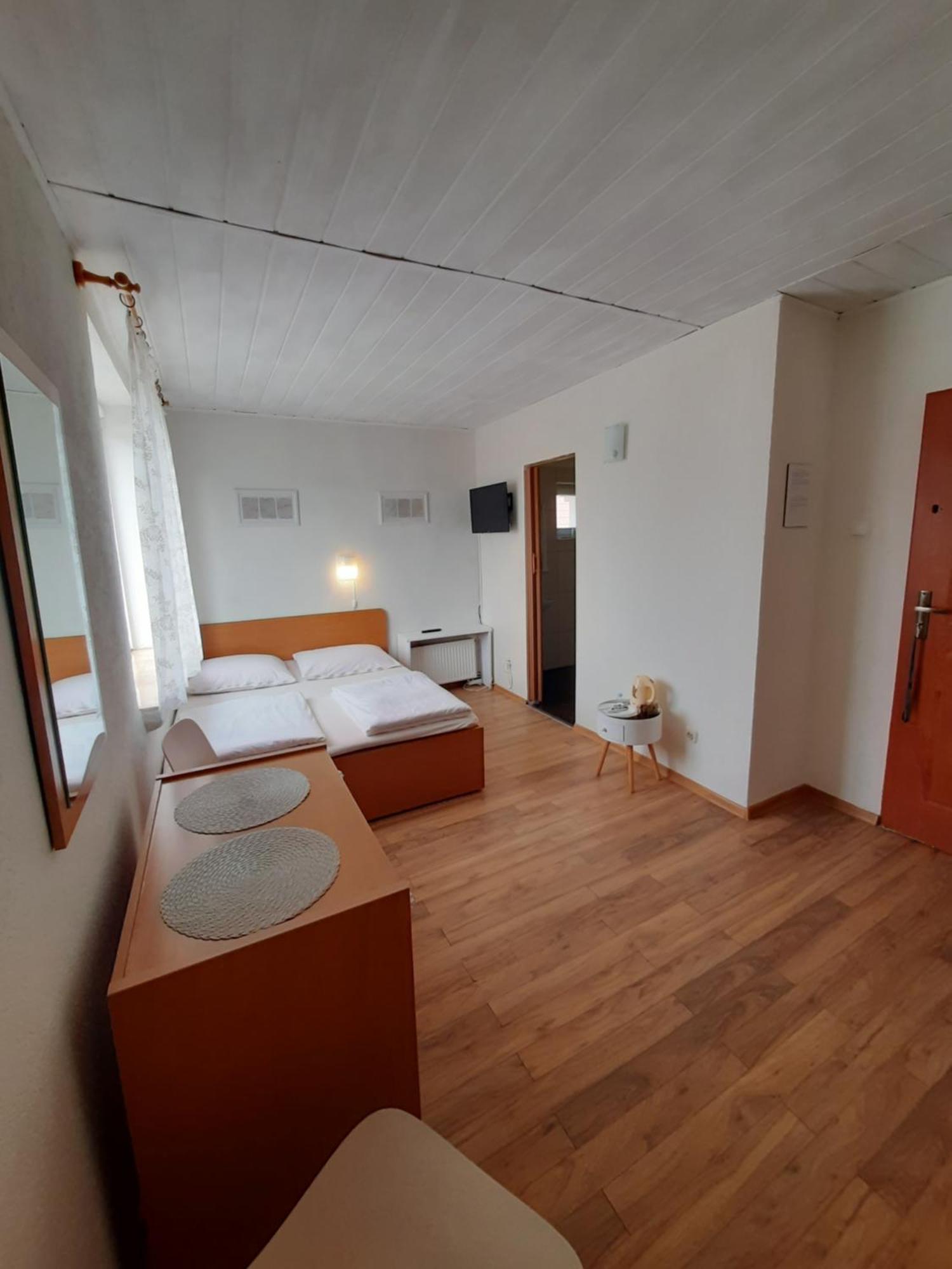 Dom Wakacyjny Karol Łeba Esterno foto