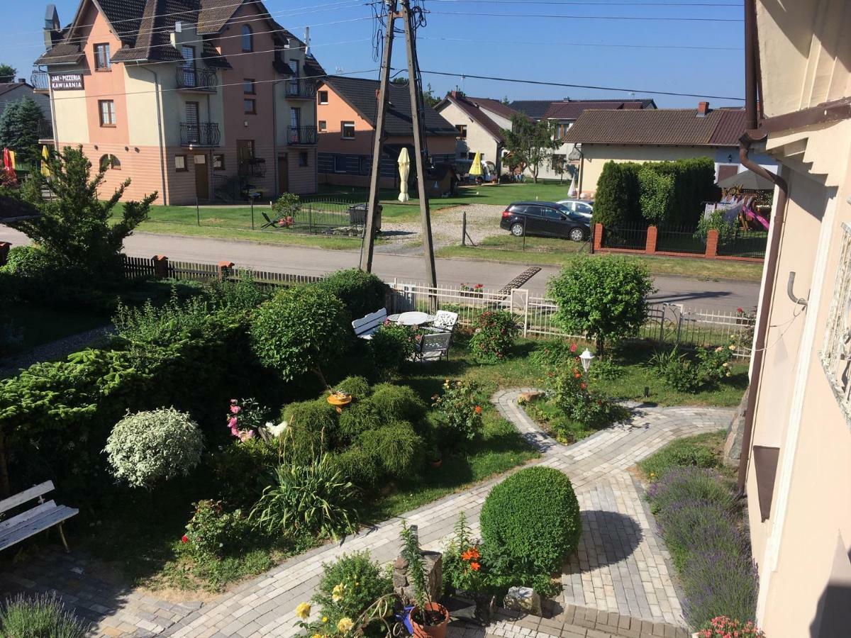 Dom Wakacyjny Karol Łeba Esterno foto